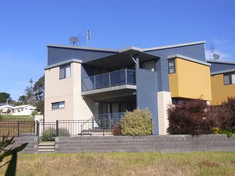 Main view of Homely unit listing, Unit 4//2 Lake Street, Eden NSW 2551