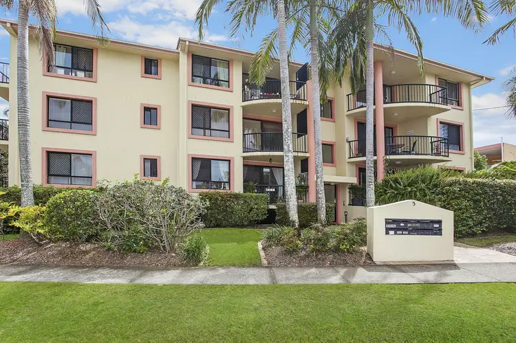 Fourth view of Homely unit listing, 2/5 Mountain View Avenue, Miami QLD 4220