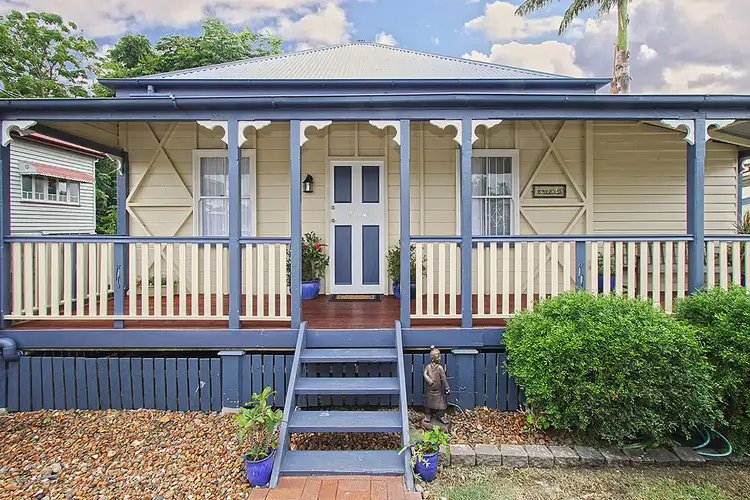 144 Blackstone Rd, Silkstone QLD 4304