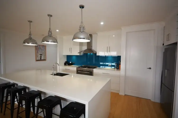 Fifth view of Homely house listing, 1 Holmes Ct, Stawell VIC 3380