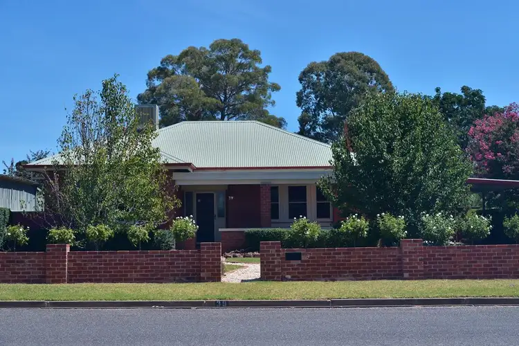 39 Whitehead Street, Corowa NSW 2646