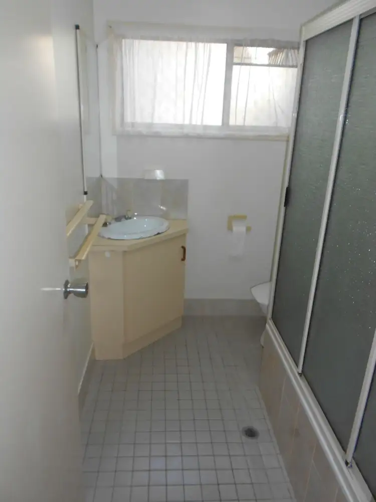 Fifth view of Homely unit listing, 2/7 Cypress Street, Torquay QLD 4655