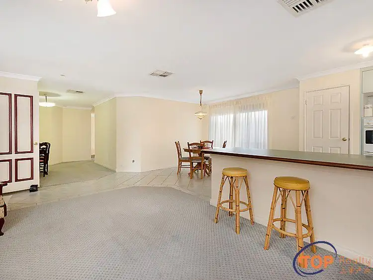 Sixth view of Homely unit listing, 2 Gloucester Court, Willetton WA 6155