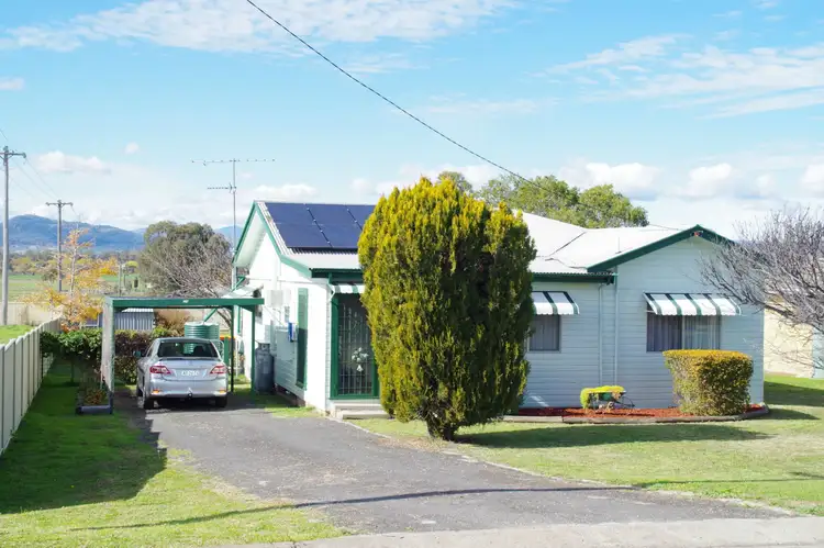 25 Centre Street, Quirindi NSW 2343