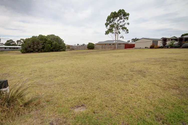 2 Village Fair Drive, Newlands Arm VIC 3875