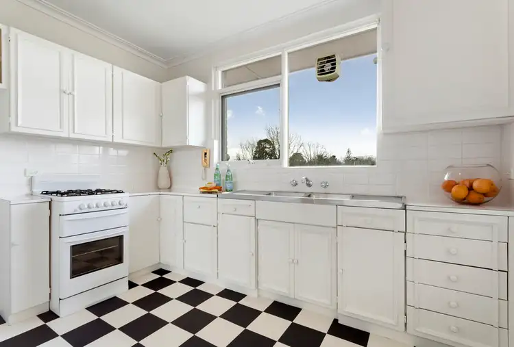 Second view of Homely apartment listing, 6/50 Leura Grove, Hawthorn East VIC 3123