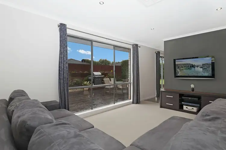 Fifth view of Homely house listing, 28 Banksia Crescent, Tyabb VIC 3913