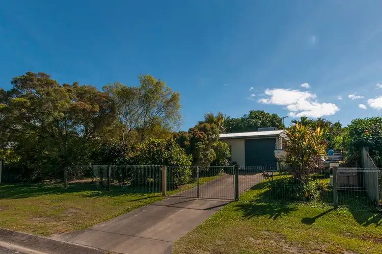 11 Arizona Crescent, White Rock QLD 4868
