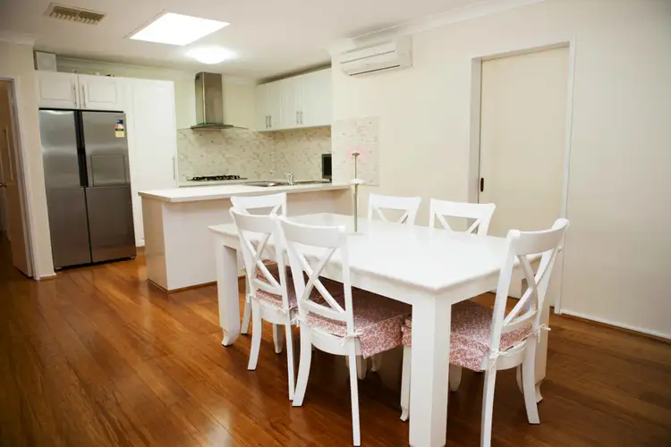 10 Romney Way, Parkwood WA 6147
