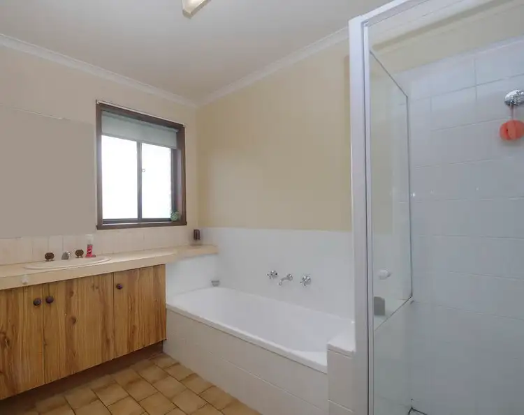 Seventh view of Homely unit listing, 2/55 Coster Circle, Traralgon VIC 3844
