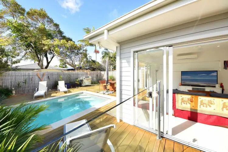 135 Nobby Parade, Miami QLD 4220