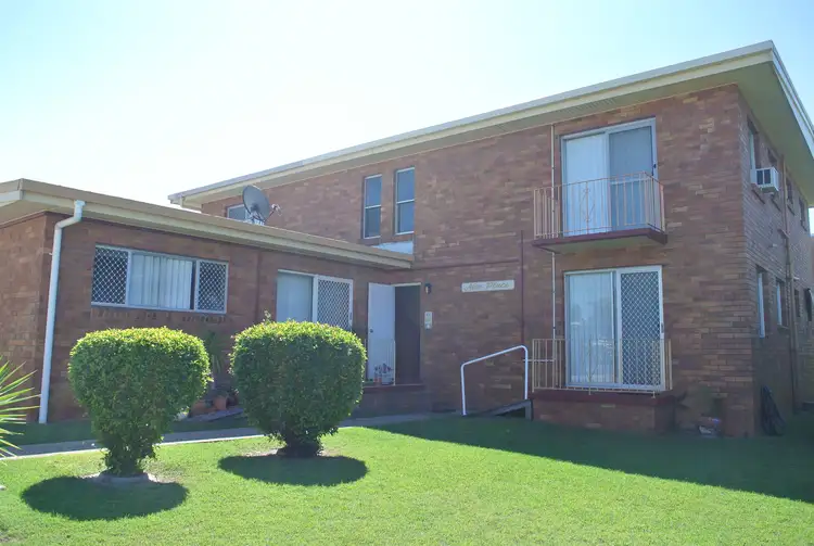 2/10 Meredith St, Redcliffe QLD 4020