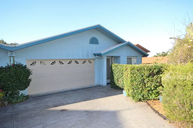 Duplex 2/3 Hollis Court, Merimbula NSW 2548