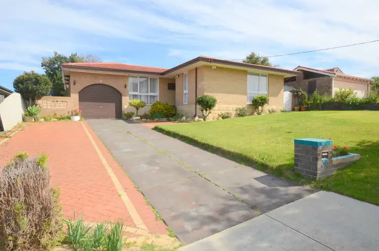 31 Appian Way, Hamersley WA 6022