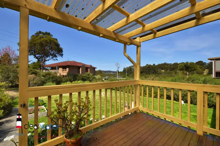 62 Fishermans Cres, North Narooma NSW 2546