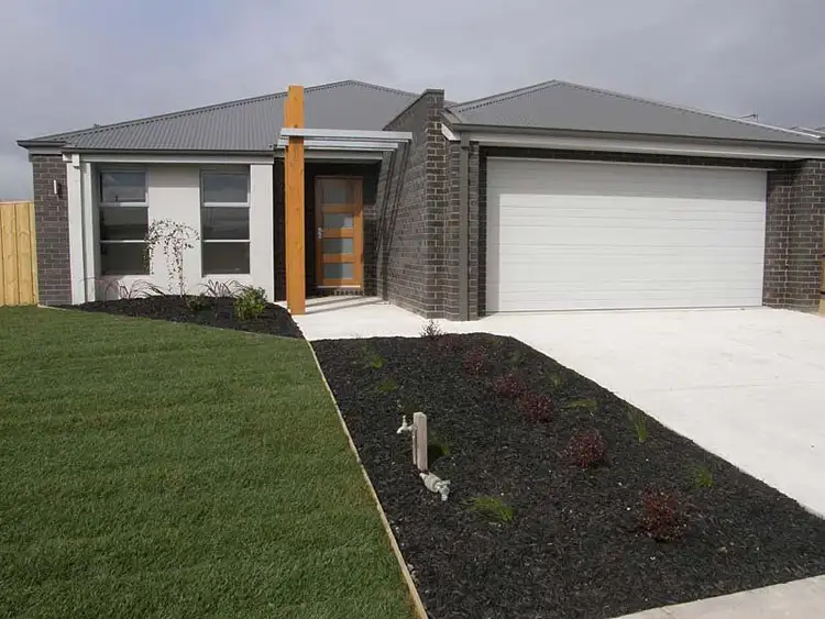 Main view of Homely house listing, 147 Hammersmith Circuit, Traralgon VIC 3844