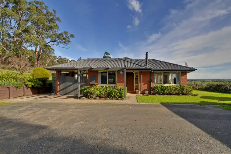 13 Cemetery Rd, Trafalgar East VIC 3824