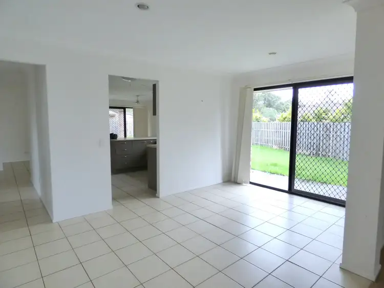 Sixth view of Homely house listing, 8 Valencia Ct, Bellmere QLD 4510