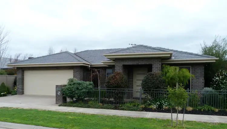 2 Trewin Street, Benalla VIC 3672