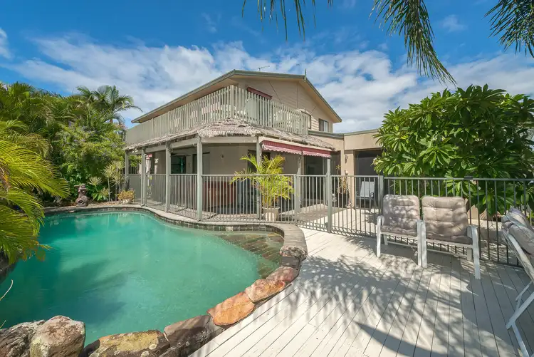 166 Morala Avenue, Runaway Bay QLD 4216