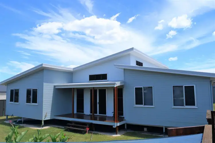 50 Gibsons Road, Burnett Heads QLD 4670