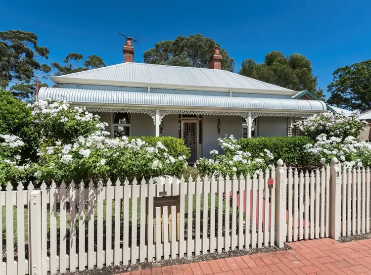 11 Stephen Street, Guildford WA 6055