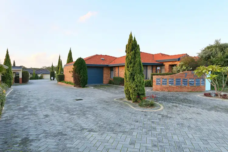 Second view of Homely villa listing, 27/7 Lester Drive, Thornlie WA 6108