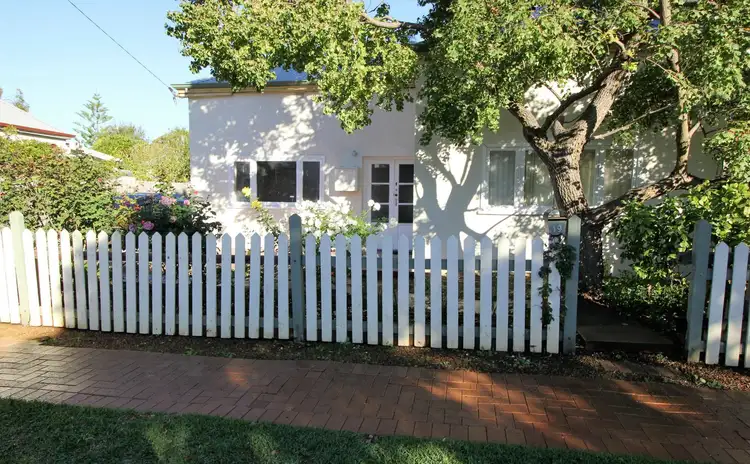 19 Hubert Street, Guildford WA 6055