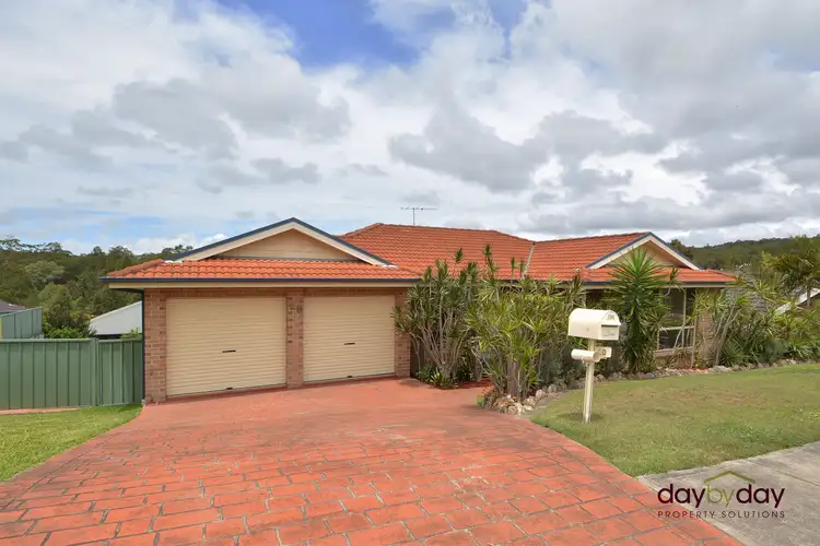 20 County Drive St, Fletcher NSW 2287