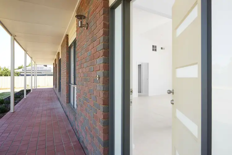 Fifth view of Homely house listing, 1 Deakin Court, Shepparton VIC 3630