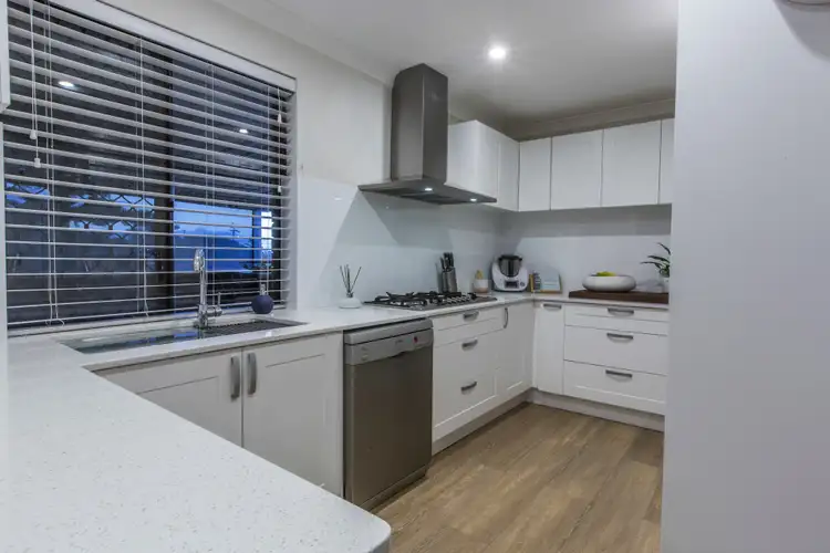 Second view of Homely house listing, 4 Chamberlain Pl, Heathridge WA 6027