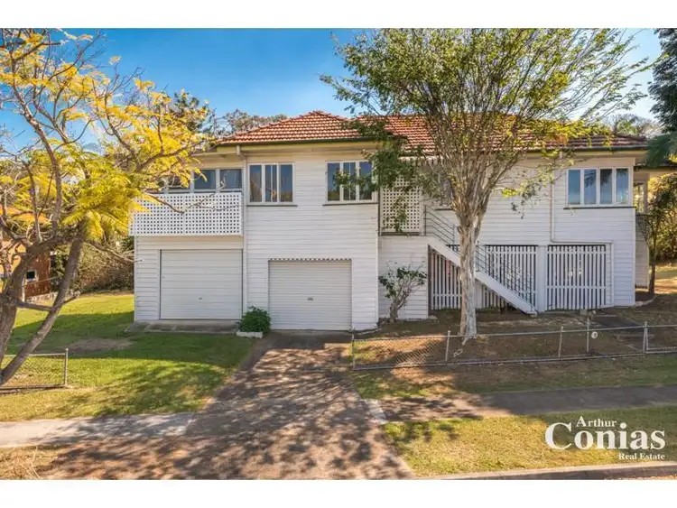 2 Parkhurst Avenue, Herston QLD 4006