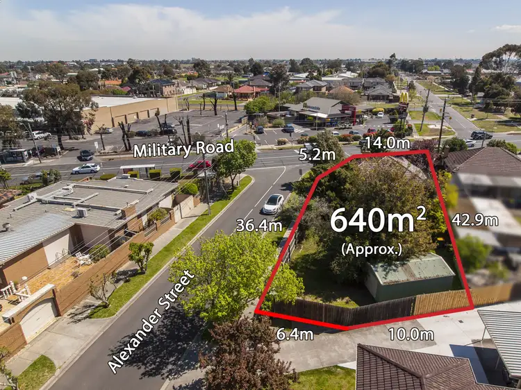 52 Military Road, Avondale Heights VIC 3034