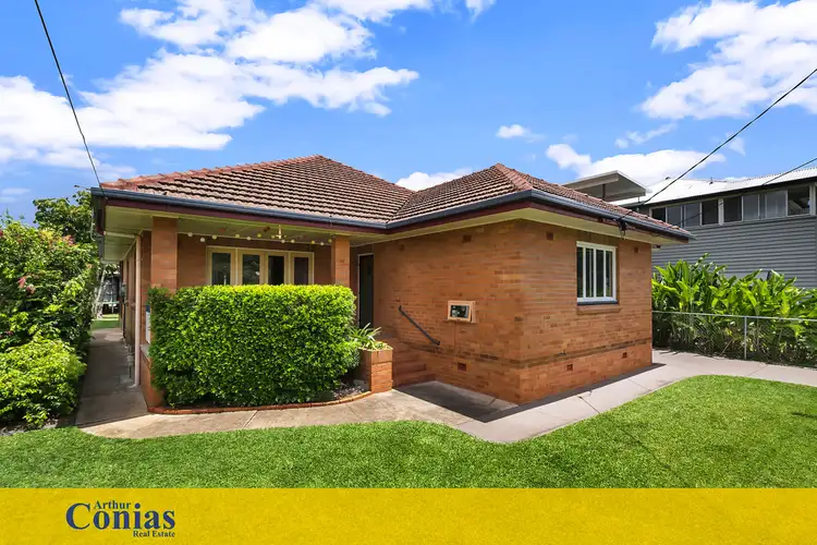 14 Quandong St, Ashgrove QLD 4060