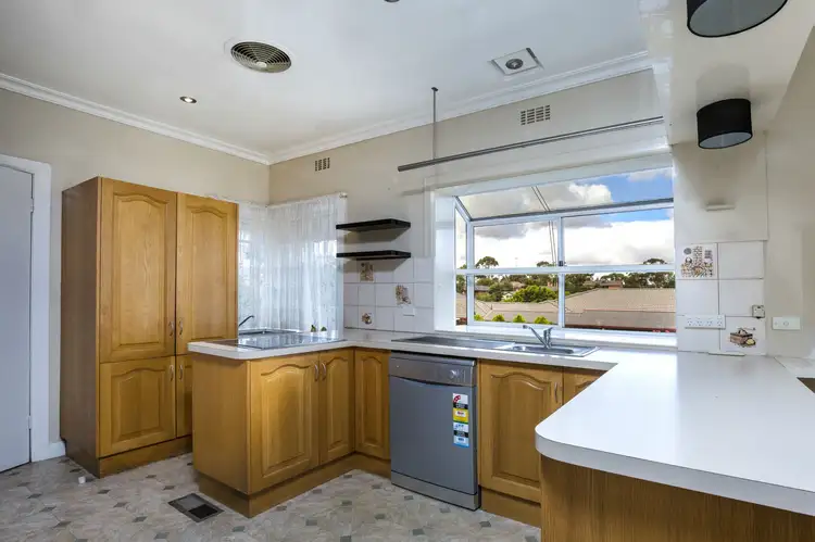 Fifth view of Homely house listing, 172 Spencer Street, Essendon VIC 3040