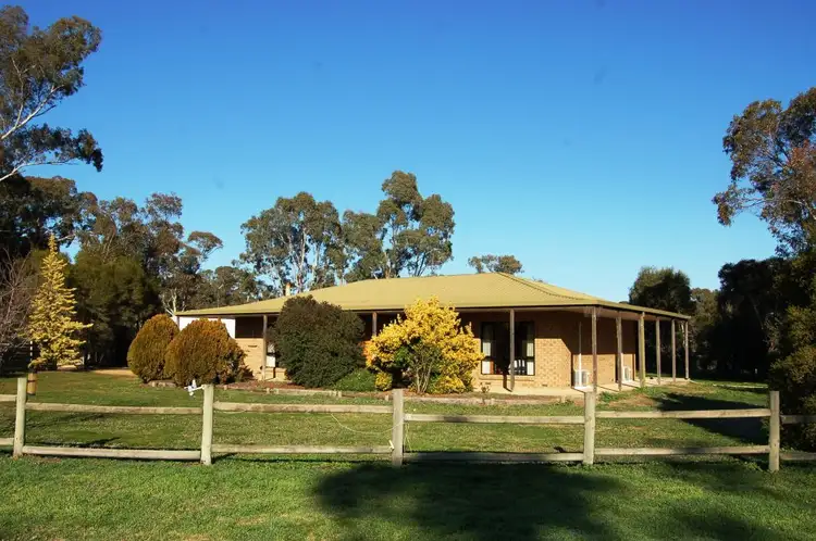 13-15 Locke Street, Great Western VIC 3374