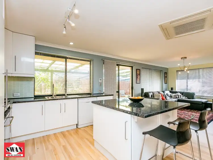 3 Chungking Grove, Stratton WA 6056