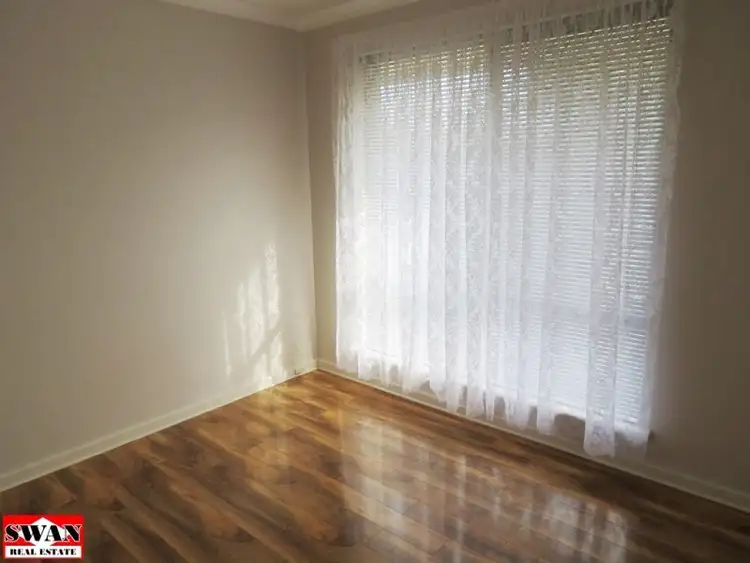 Fourth view of Homely house listing, 8 Moir Place, Midvale WA 6056