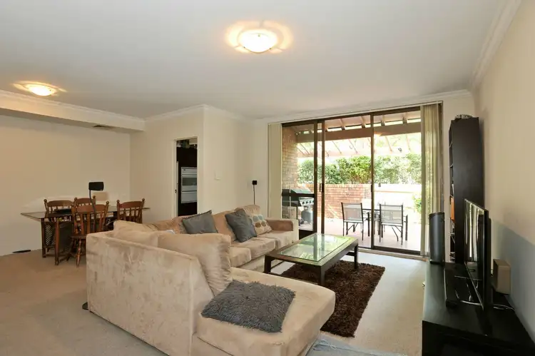 Second view of Homely apartment listing, 4/2A Hume Street, Wollstonecraft NSW 2065