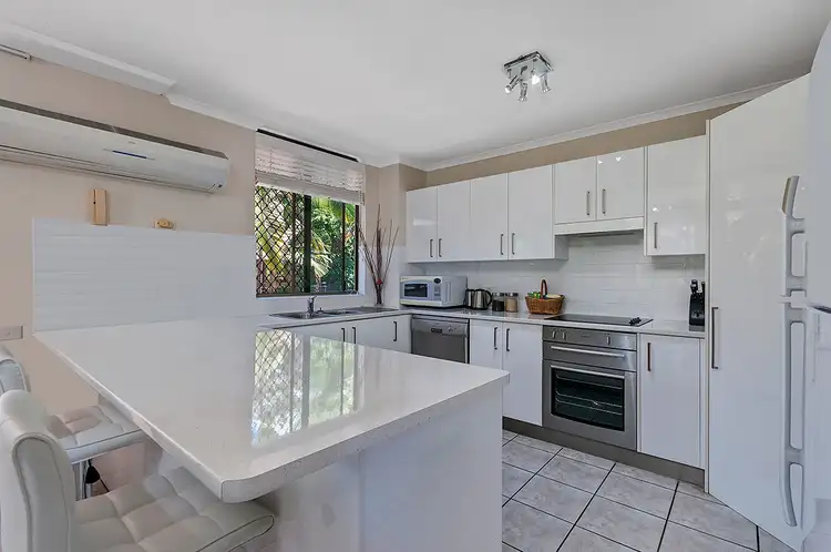 Fourth view of Homely unit listing, Unit 5/119 Arlington Esplanade, Clifton Beach QLD 4879