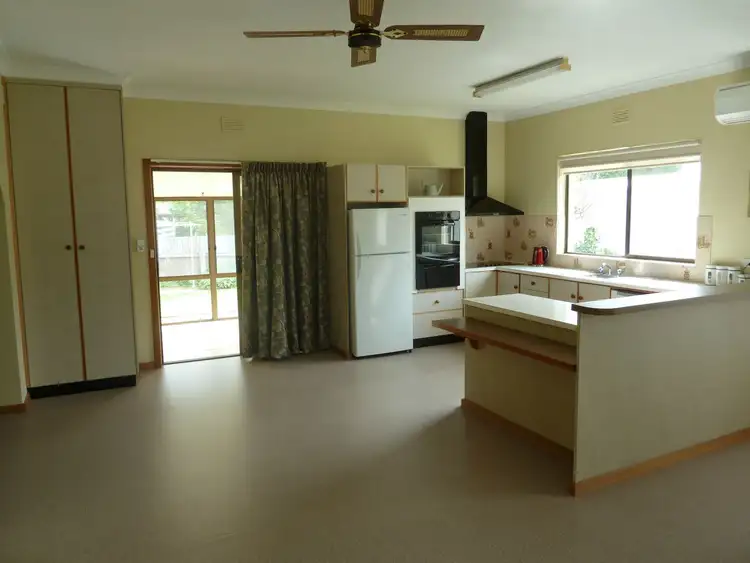 Fifth view of Homely house listing, 4 Davis Crescent, Penola SA 5277