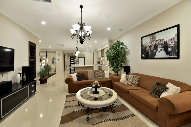 Sixth view of Homely house listing, 5 Austin Ct, Taylors Hill VIC 3037