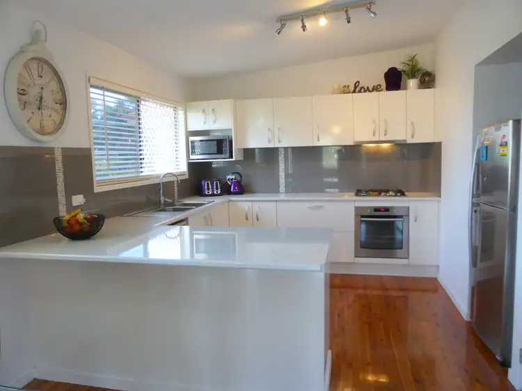 Fifth view of Homely house listing, 104 Eversleigh Rd, Scarborough QLD 4020