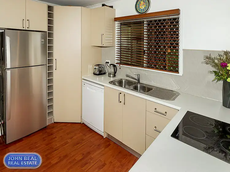 Sixth view of Homely house listing, 8 Isobel Street, Clontarf QLD 4019