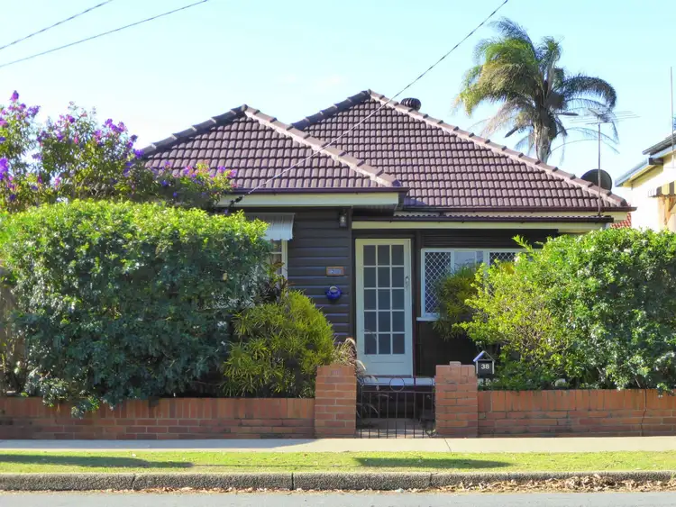 38 Klingner Road St, Redcliffe QLD 4020