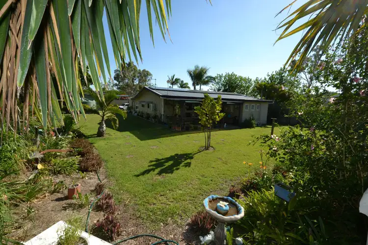 19 Moonmera Street, Kabra QLD 4702