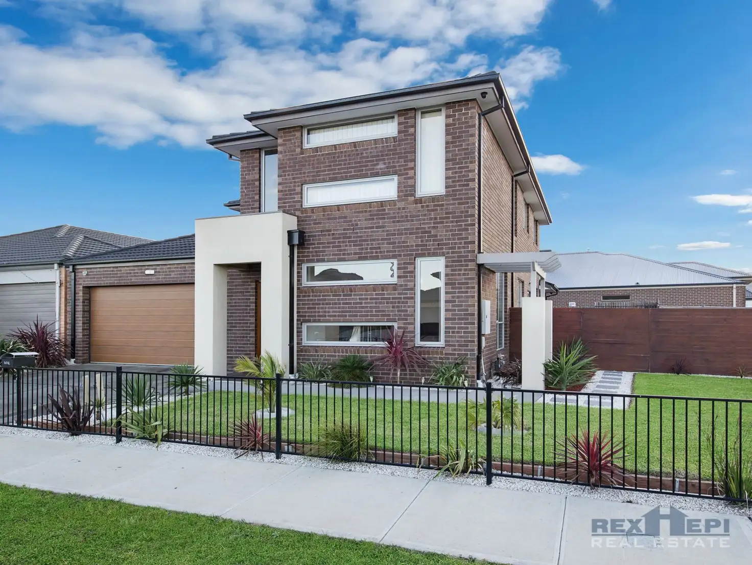 Main view of Homely house listing, 2 Freshfields Drive, Cranbourne North VIC 3977