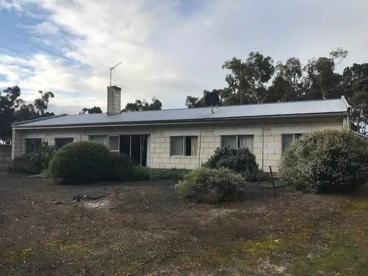 59 Mundalena Rd, Lucindale SA 5272
