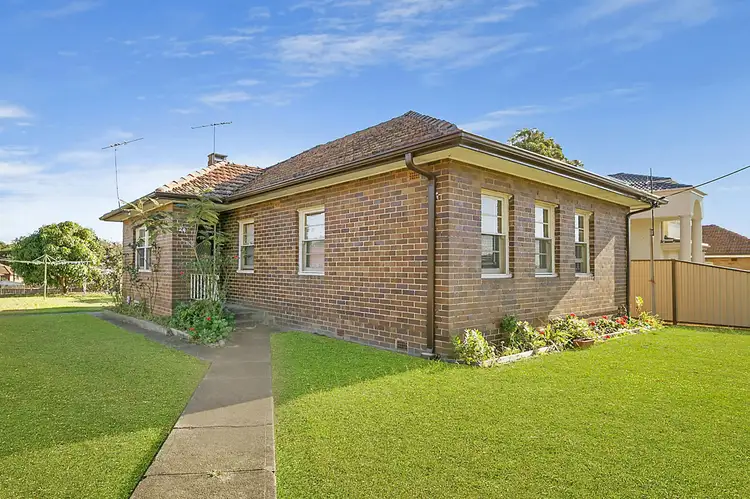 28 Hawkesbury Road, Westmead NSW 2145