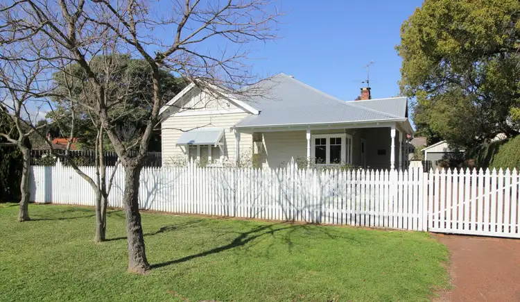11 Piercy Street, Guildford WA 6055
